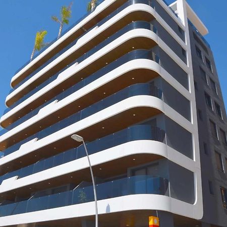 Apartamento De Lujo En Primera Linea De Playa Benidorm Dış mekan fotoğraf