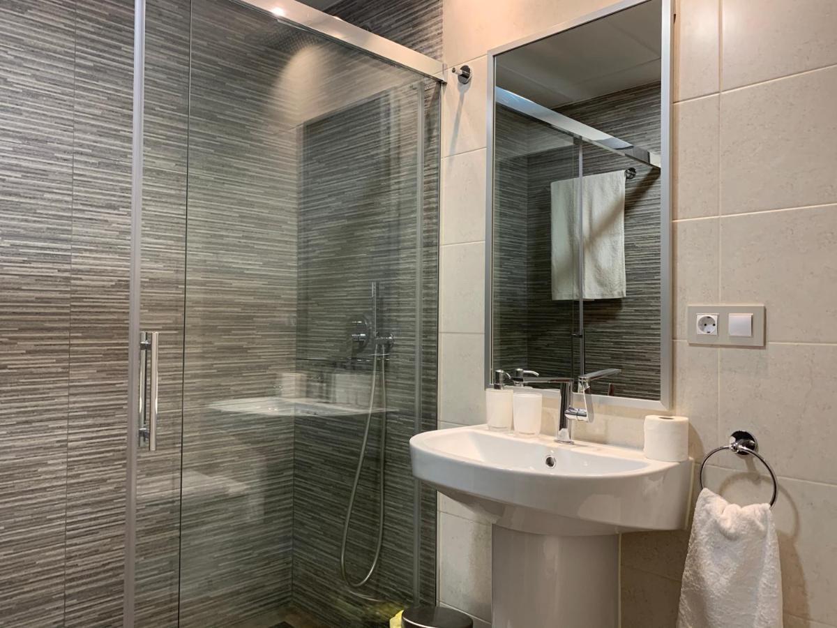 Apartamento De Lujo En Primera Linea De Playa Benidorm Dış mekan fotoğraf